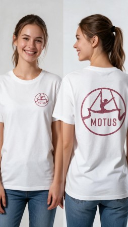 Motus hvit t-skjorte 
